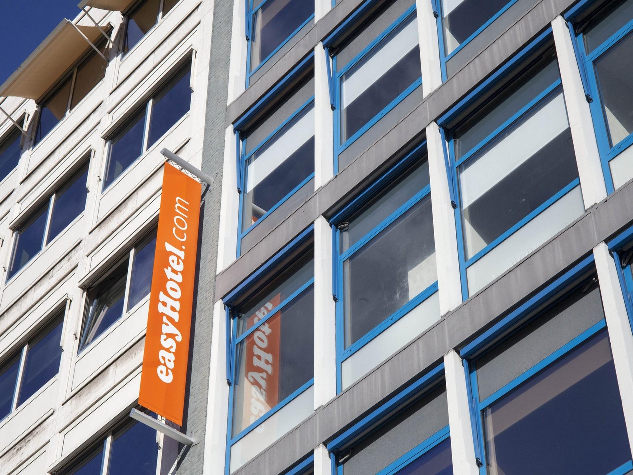 Easyhotel Rotterdam City Centre Exterior photo